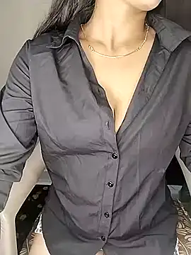 Savita2310 online show from November 14, 2025, 5:55 pm