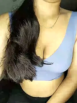 Savita2310 online show from November 18, 2025, 6:12 pm