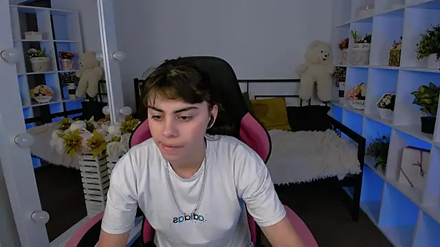 Cocoa Sins online show from October 27, 2025, 7:01 am