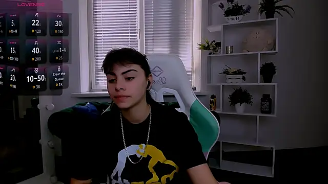 Cocoa Sins online show from November 4, 2025, 6:45 am