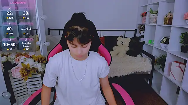 Cocoa Sins online show from November 7, 2025, 6:57 am