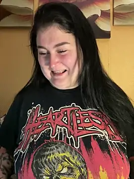 DazzzlingDame online show from April 15, 2026, 6:26 pm