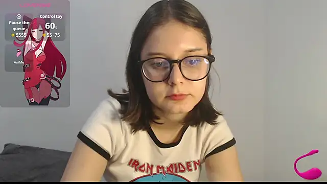 MadieLorez online show from September 13, 2025, 4:51 pm