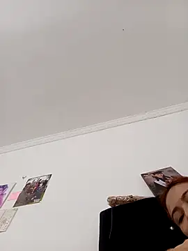 dulcelatin21 online show from October 17, 2025, 2:30 pm