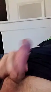 NewJoiner online show from October 8, 2025, 8:39 pm