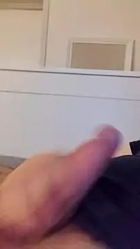 NewJoiner online show from March 24, 2026, 9:42 pm