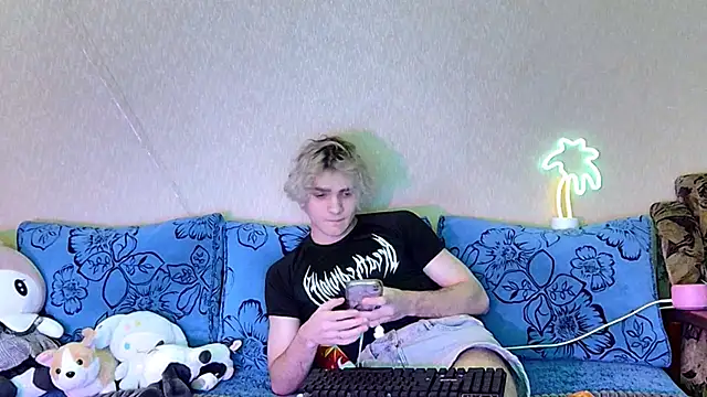 Snapshot of kazzu_daw chatting on January 10, 2026, 11:53 pm kazzu daw online show from January 10, 2026, 11:53 pm