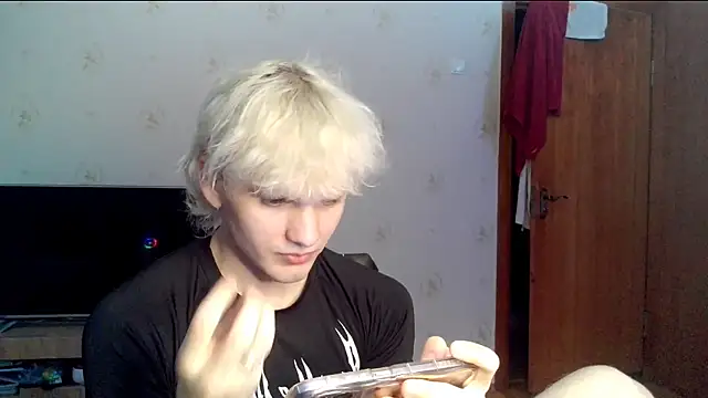 Snapshot of kazzu_daw chatting on July 15, 2026, 1:55 am kazzu daw online show from July 15, 2026, 1:55 am