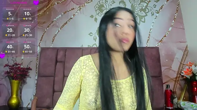 luna maisonn online show from January 17, 2026, 4:28 am