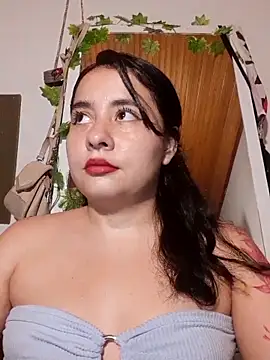 Snapshot of Yuli-27 chatting on November 21, 2025, 2:32 am Yuli-27 online show from November 21, 2025, 2:32 am