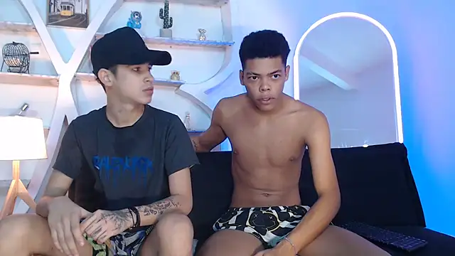 PRETTY FEM online show from September 20, 2025, 2:18 pm