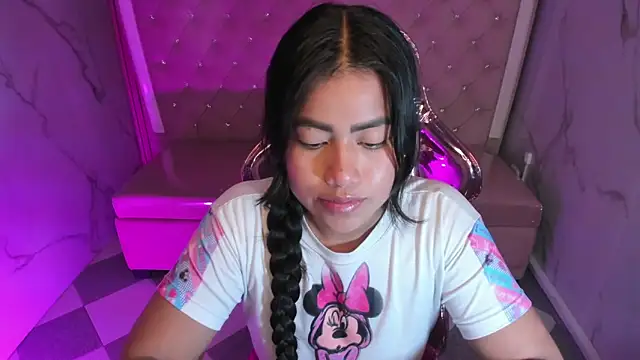 Victoria b  online show from October 2, 2025, 7:43 pm