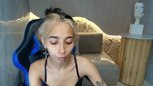 Agnis ink r online show from October 21, 2025, 12:50 pm