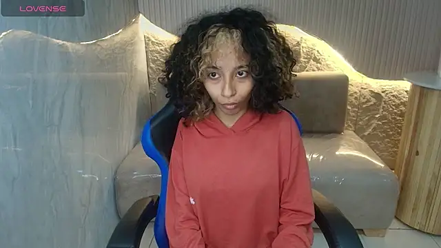 Agnis ink r online show from November 4, 2025, 12:48 pm