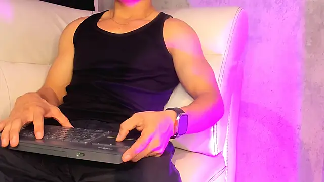 Snapshot of Manuel_FPG chatting on September 21, 2025, 8:32 pm Manuel FPG online show from September 21, 2025, 8:32 pm