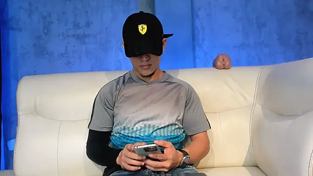 Snapshot of Manuel_FPG chatting on September 29, 2025, 12:54 pm Manuel FPG online show from September 29, 2025, 12:54 pm