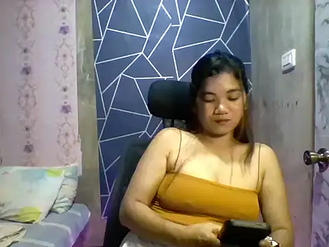 Snapshot of Rosette0516 chatting on November 27, 2025, 1:57 pm Rosette0516 online show from November 27, 2025, 1:57 pm