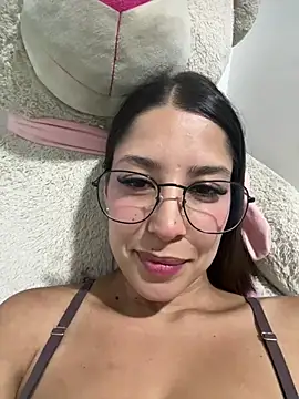 luvely online show from March 8, 2026, 3:54 am