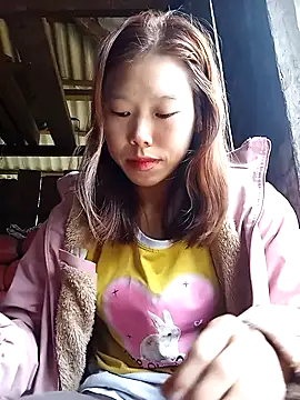 Ngocmi909 online show from October 24, 2025, 3:03 am