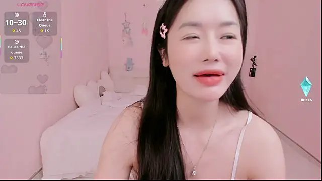 strawberry-ni online show from September 24, 2025, 5:00 am