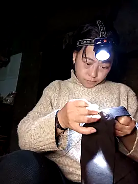 Snapshot of Sa2mh20 chatting on February 2, 2026, 11:42 am Sa2mh20 online show from February 2, 2026, 11:42 am