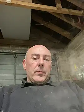 Richmcgee online show from March 8, 2026, 8:23 pm