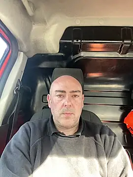 Richmcgee online show from April 2, 2026, 10:02 am