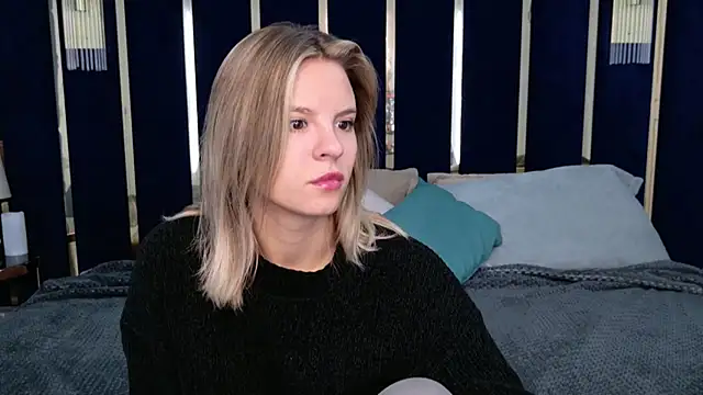 KiaraRolls online show from September 28, 2025, 7:08 pm