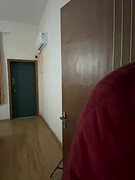 xiiuuff18 online show from February 10, 2026, 12:31 pm