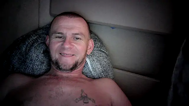 RoadDaddyXL online show from September 12, 2025, 10:43 pm
