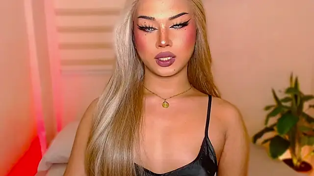 Snapshot of MissRumi_Hunter chatting on October 23, 2025, 8:57 am MissRumi Hunter online show from October 23, 2025, 8:57 am