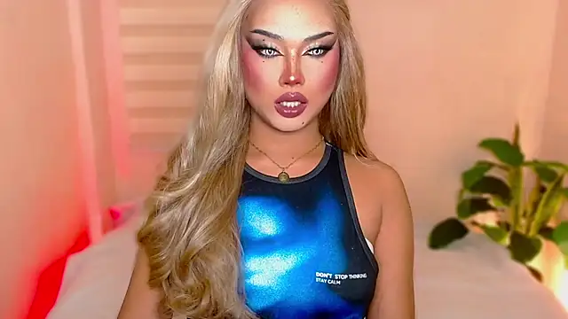 Snapshot of MissRumi_Hunter chatting on October 29, 2025, 3:53 am MissRumi Hunter online show from October 29, 2025, 3:53 am