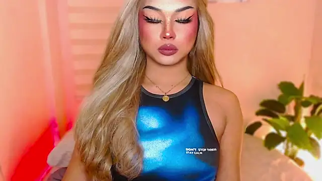 Snapshot of MissRumi_Hunter chatting on November 4, 2025, 7:35 pm MissRumi Hunter online show from November 4, 2025, 7:35 pm