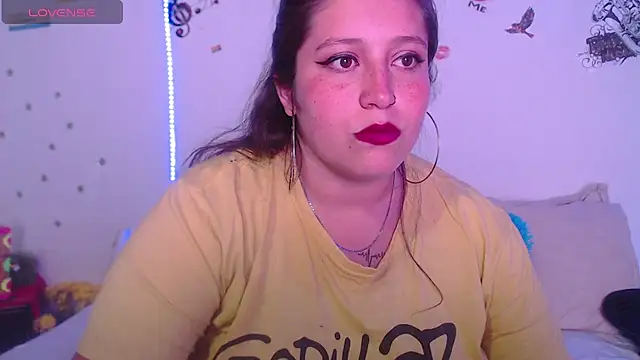 nahomy jonhs online show from October 8, 2025, 6:00 am