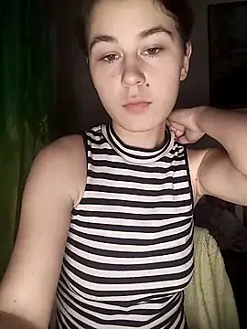 ToryTayler online show from December 5, 2025, 4:54 am