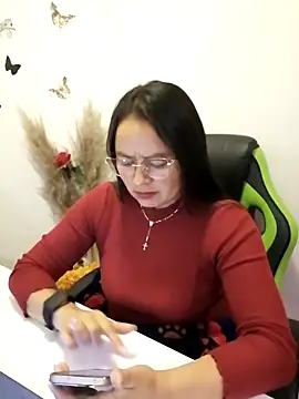 Daliz Leon online show from October 2, 2025, 1:23 am