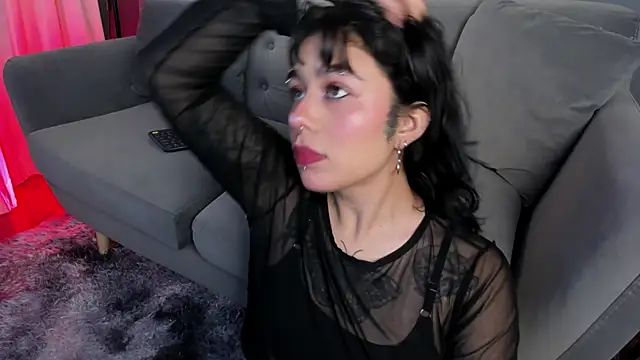 flower smith  online show from February 10, 2026, 11:47 am