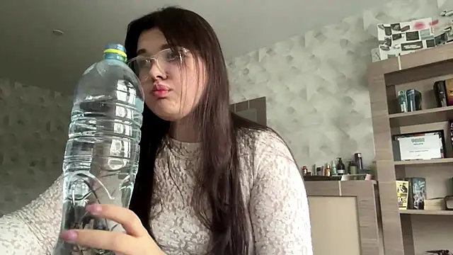 CarylWeatherholtz online show from September 29, 2025, 10:20 am