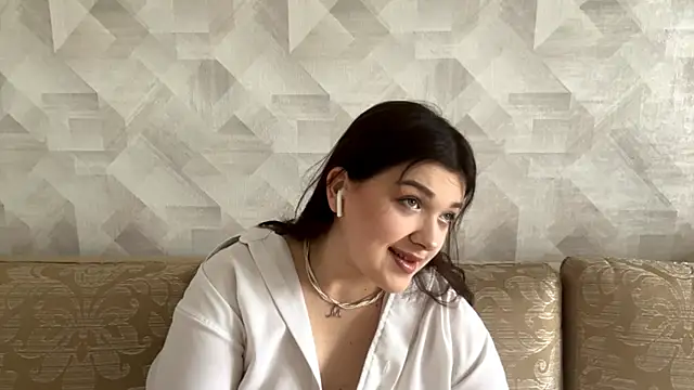 CarylWeatherholtz online show from October 15, 2025, 10:26 am