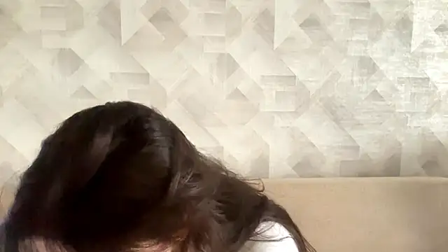 CarylWeatherholtz online show from November 3, 2025, 10:49 am