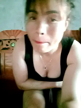 Snapshot of Maymay0033 chatting on September 17, 2025, 11:39 pm Maymay0033 online show from September 17, 2025, 11:39 pm