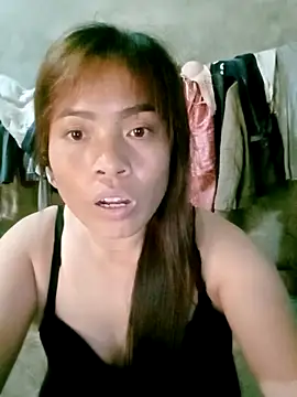 Snapshot of Maymay0033 chatting on October 19, 2025, 6:47 am Maymay0033 online show from October 19, 2025, 6:47 am