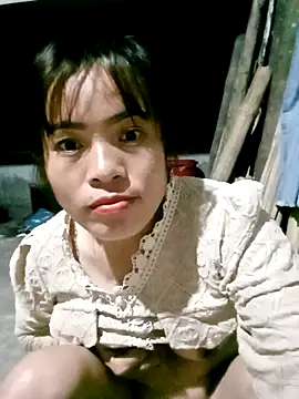 Snapshot of Maymay0033 chatting on October 26, 2025, 8:37 pm Maymay0033 online show from October 26, 2025, 8:37 pm