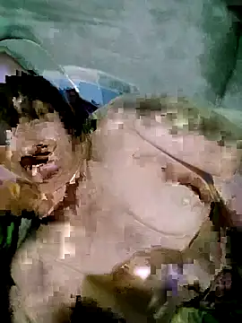 Snapshot of Maymay0033 chatting on October 30, 2025, 10:32 pm Maymay0033 online show from October 30, 2025, 10:32 pm