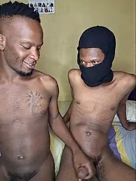 Snapshot of RAWFREAKYVERSE chatting on February 13, 2026, 7:43 pm RAWFREAKYVERSE online show from February 13, 2026, 7:43 pm