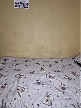 Snapshot of RAWFREAKYVERSE chatting on February 16, 2026, 7:54 pm RAWFREAKYVERSE online show from February 16, 2026, 7:54 pm