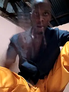 Snapshot of RAWFREAKYVERSE chatting on April 2, 2026, 5:43 pm RAWFREAKYVERSE online show from April 2, 2026, 5:43 pm