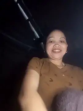  YooY  online show from October 16, 2025, 1:17 am