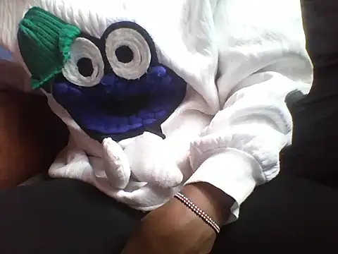 Snapshot of Moongodessy chatting on October 14, 2025, 1:56 pm Moongodessy online show from October 14, 2025, 1:56 pm