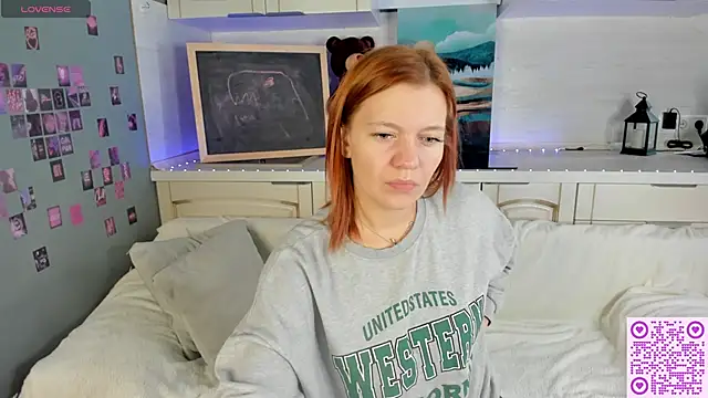 BattyBaker online show from September 19, 2025, 3:08 am